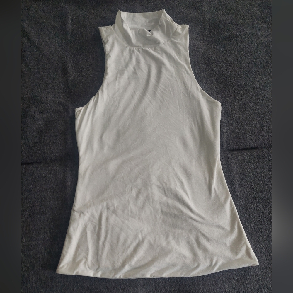 Naked Wardrobe‎ ivory mockneck sleeveless top Large